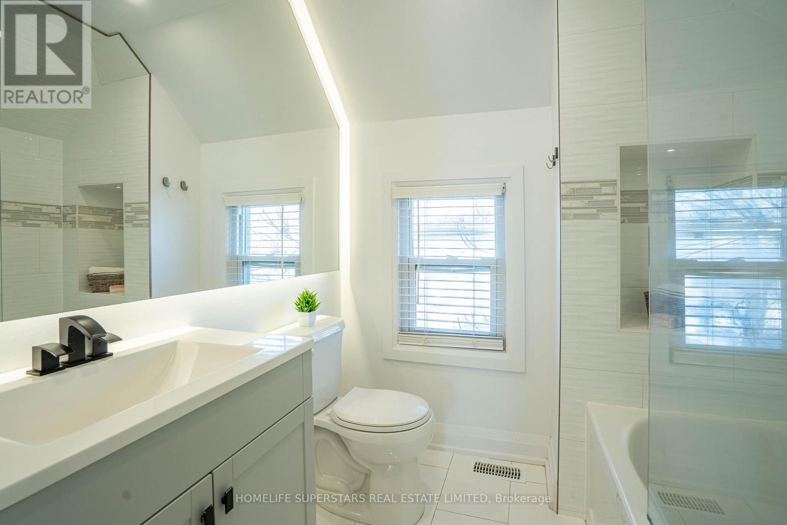 73 Clinton Street, Hamilton, Ontario  L8L 3K1 - Photo 21 - X12562470