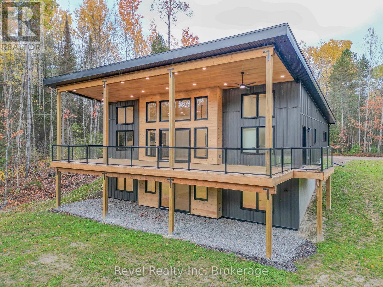 52 LAURENTIAN CRESCENT, Mattawan, Ontario