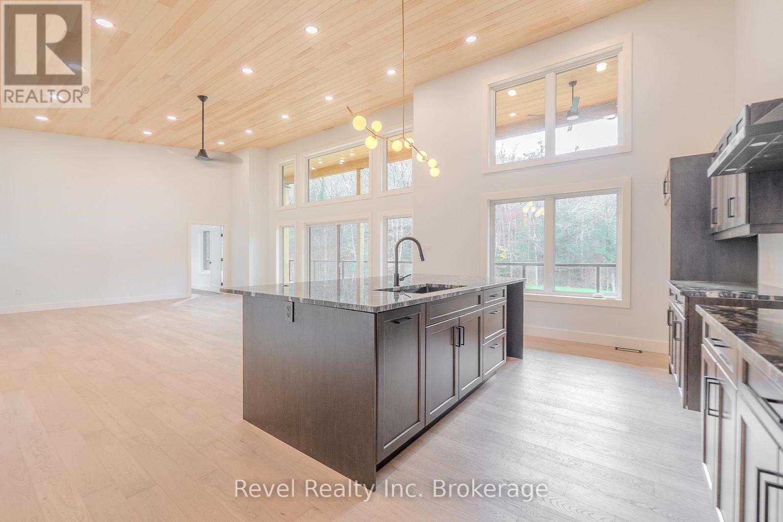 52 Laurentian Crescent, Mattawan, Ontario P0H 1V0 - Photo 19 - X12564644