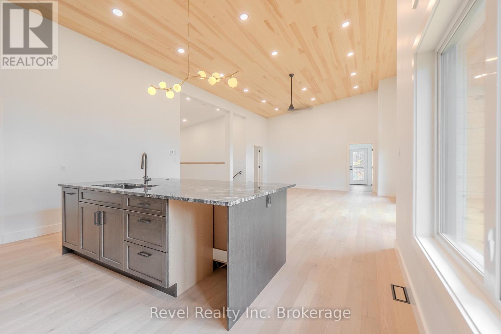 52 Laurentian Crescent, Mattawan, Ontario P0H 1V0 - Photo 20 - X12564644