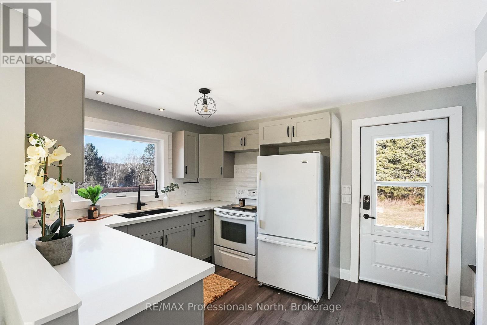 1130 Saunders Road, Highlands East, Ontario  K0L 3C0 - Photo 8 - X12564708