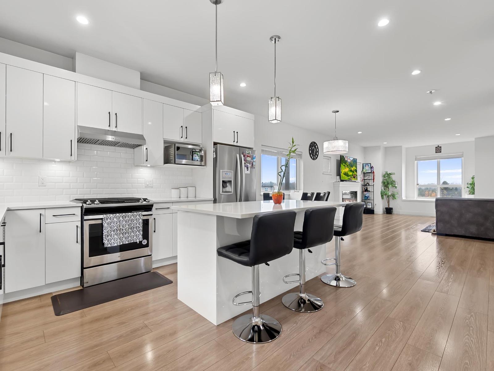 14002 60a Avenue, Surrey, British Columbia  V3X 0J9 - Photo 9 - R3068963