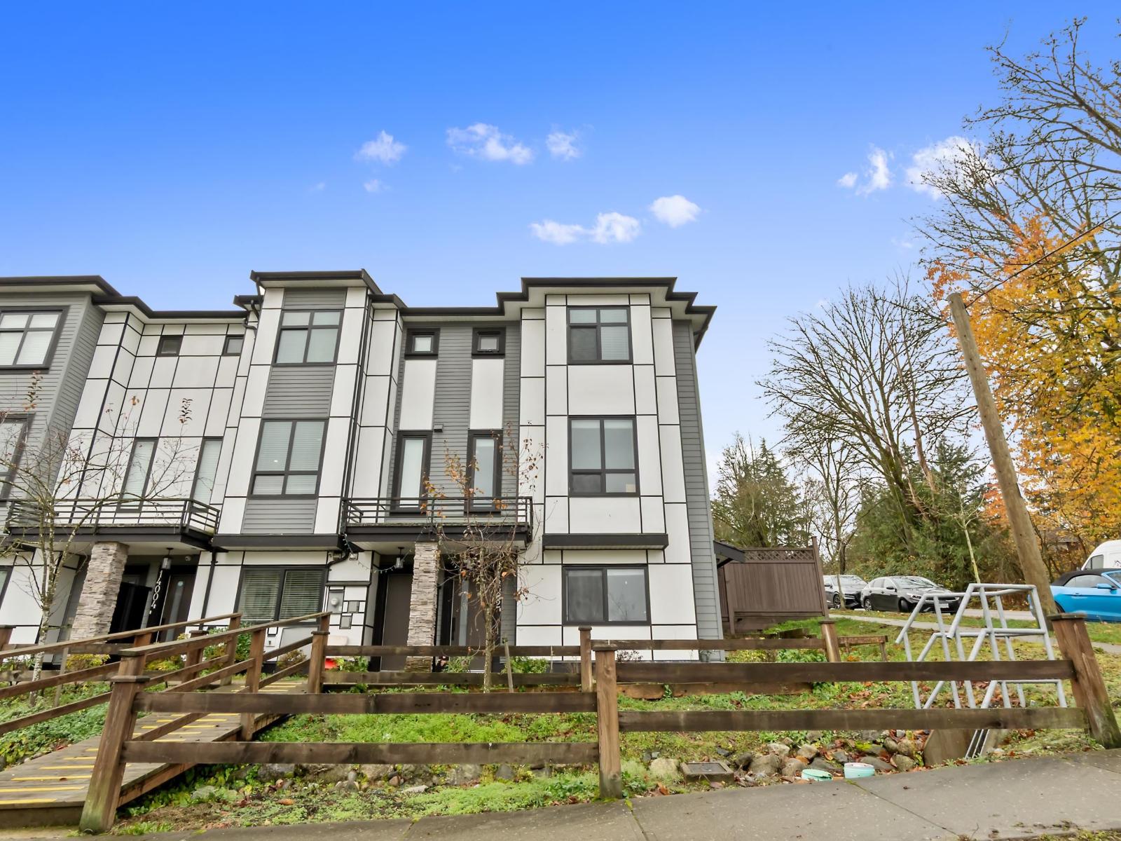 14002 60a Avenue, Surrey, British Columbia  V3X 0J9 - Photo 1 - R3068963