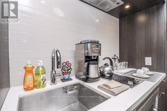 504 - 155 Yorkville Avenue N, Toronto, Ontario  M5R 1C4 - Photo 6 - C12564658