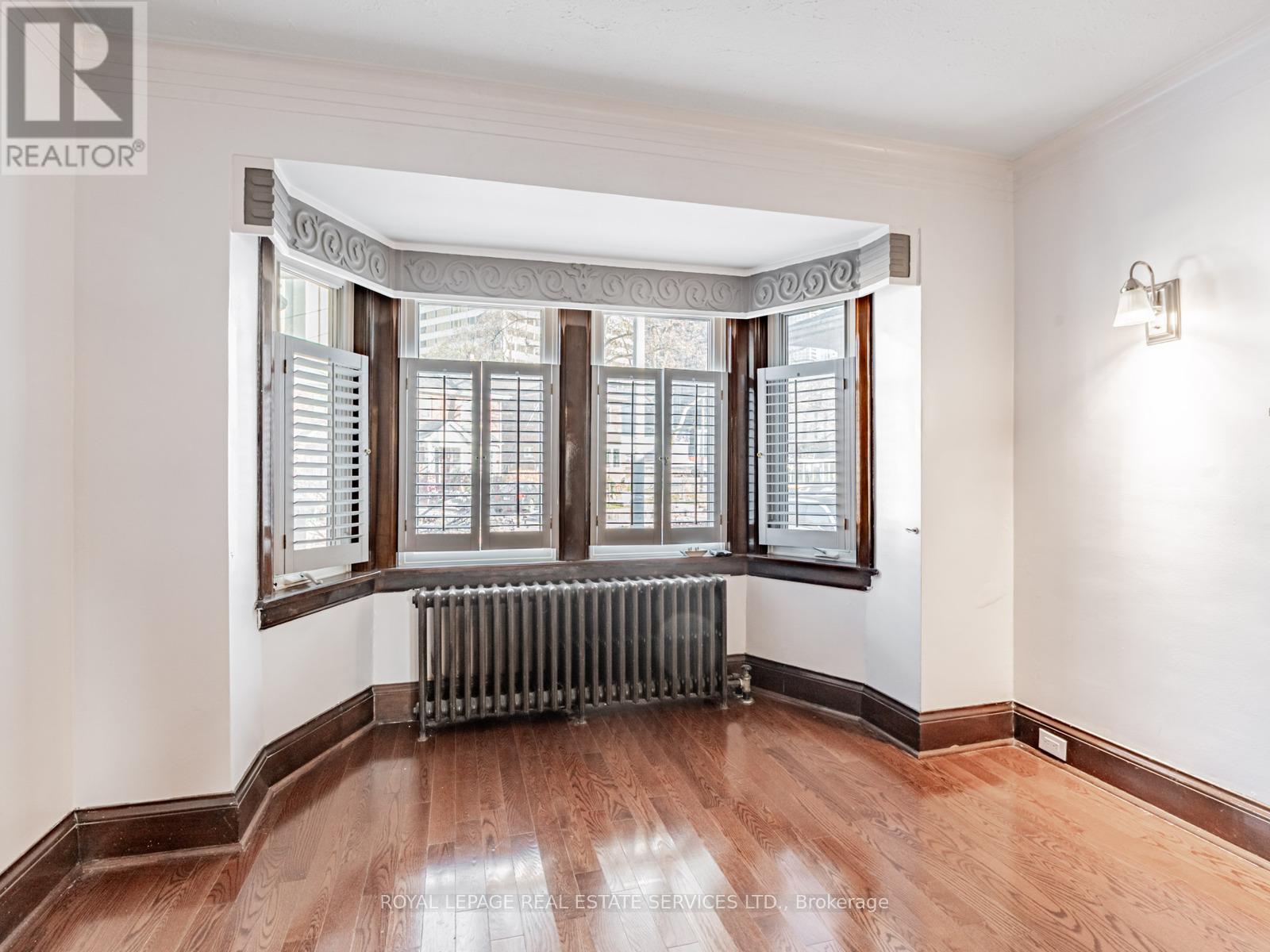 7 Duplex Crescent, Toronto, Ontario  M5P 1J1 - Photo 9 - C12564710