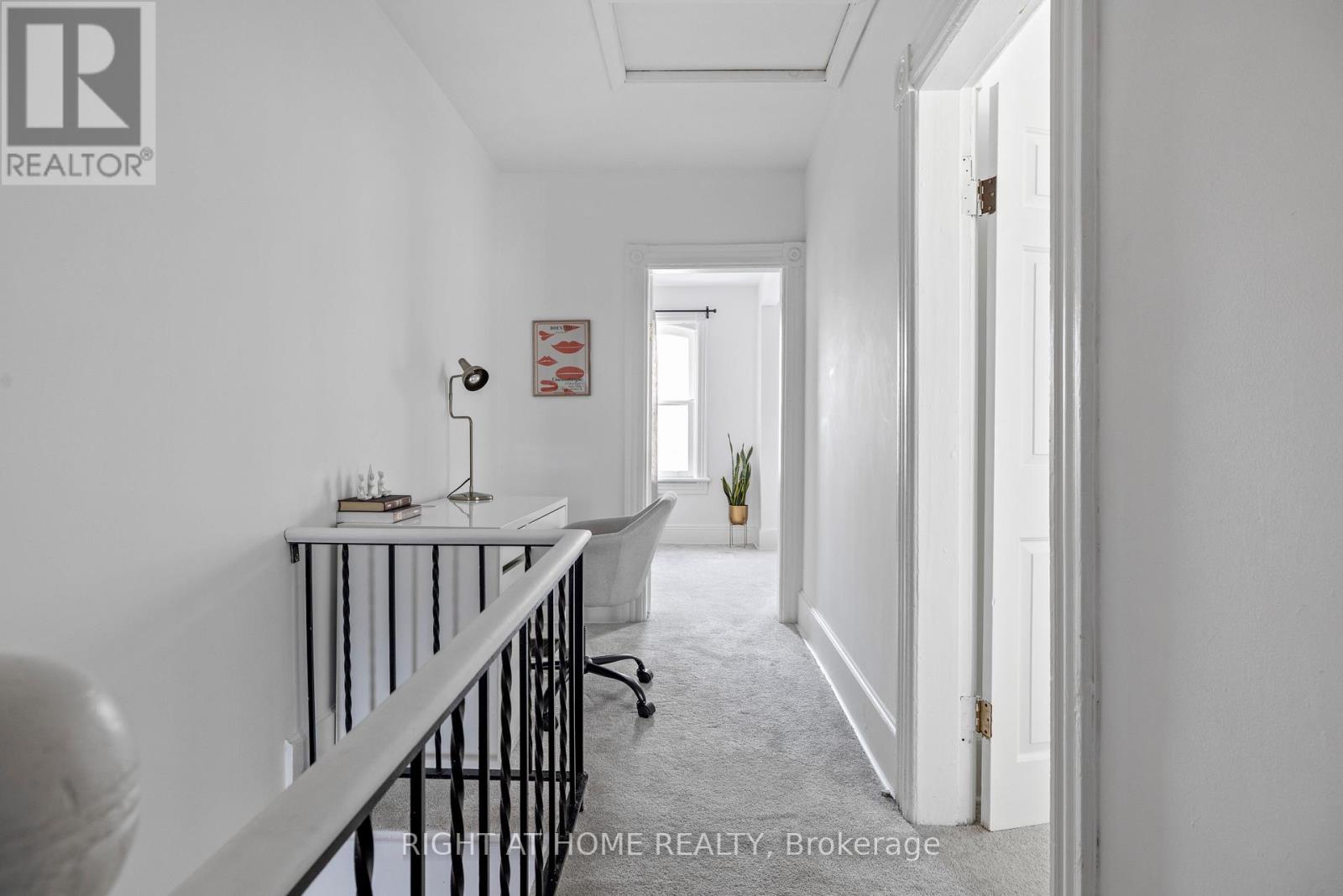 15 Kintyre Avenue, Toronto, Ontario  M4M 1M2 - Photo 17 - E12564632