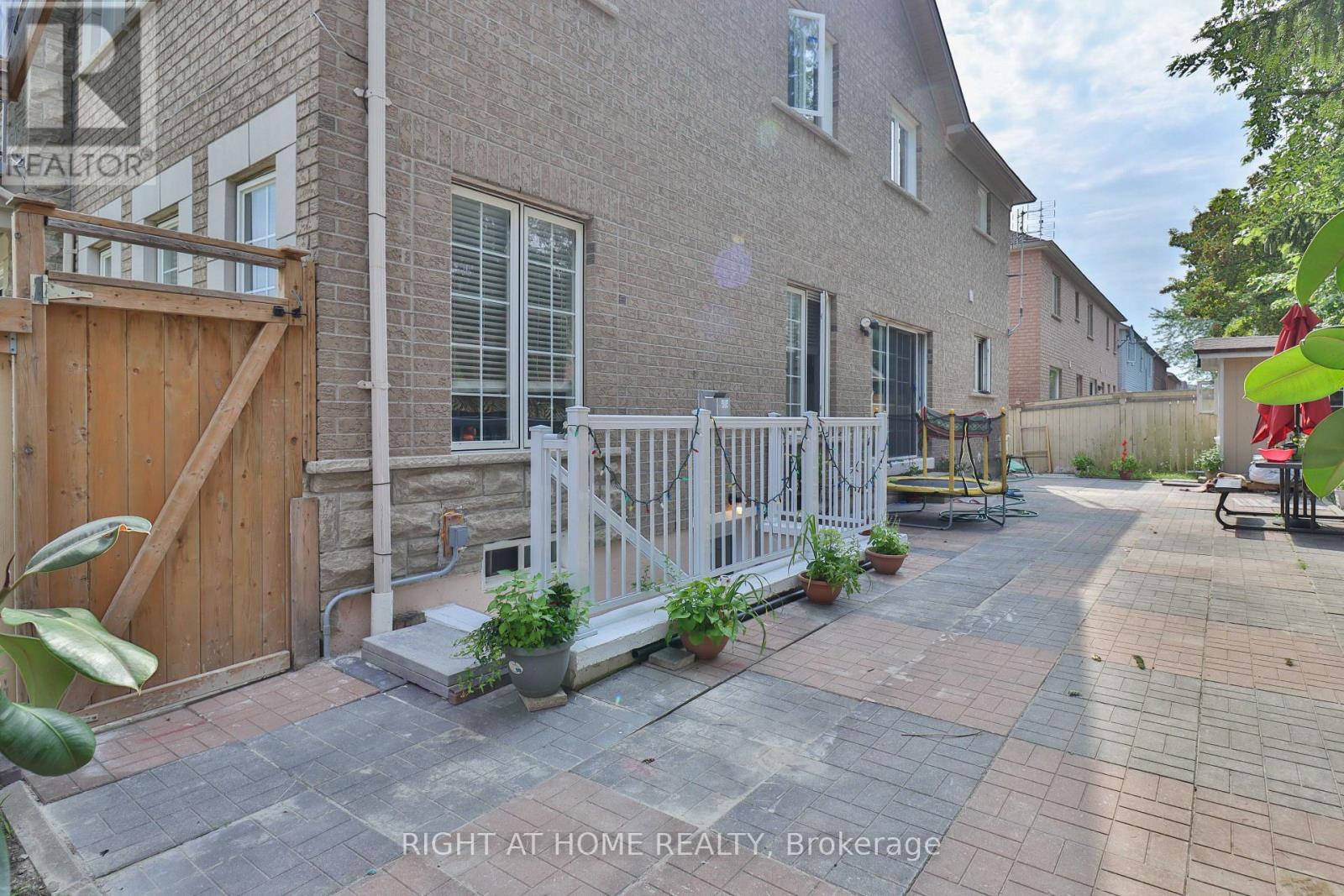 BASEMENT - 34 SEGGAR AVENUE, Ajax, Ontario