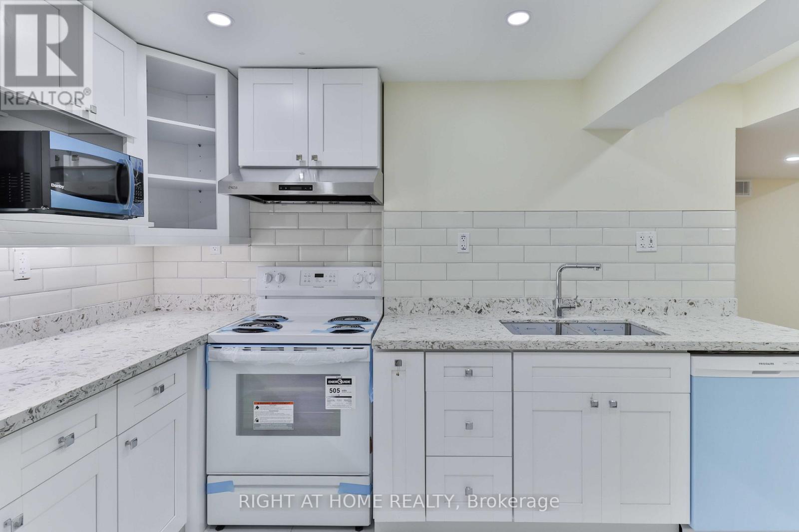 Basement - 34 Seggar Avenue, Ajax, Ontario  L1T 4E2 - Photo 15 - E12564698