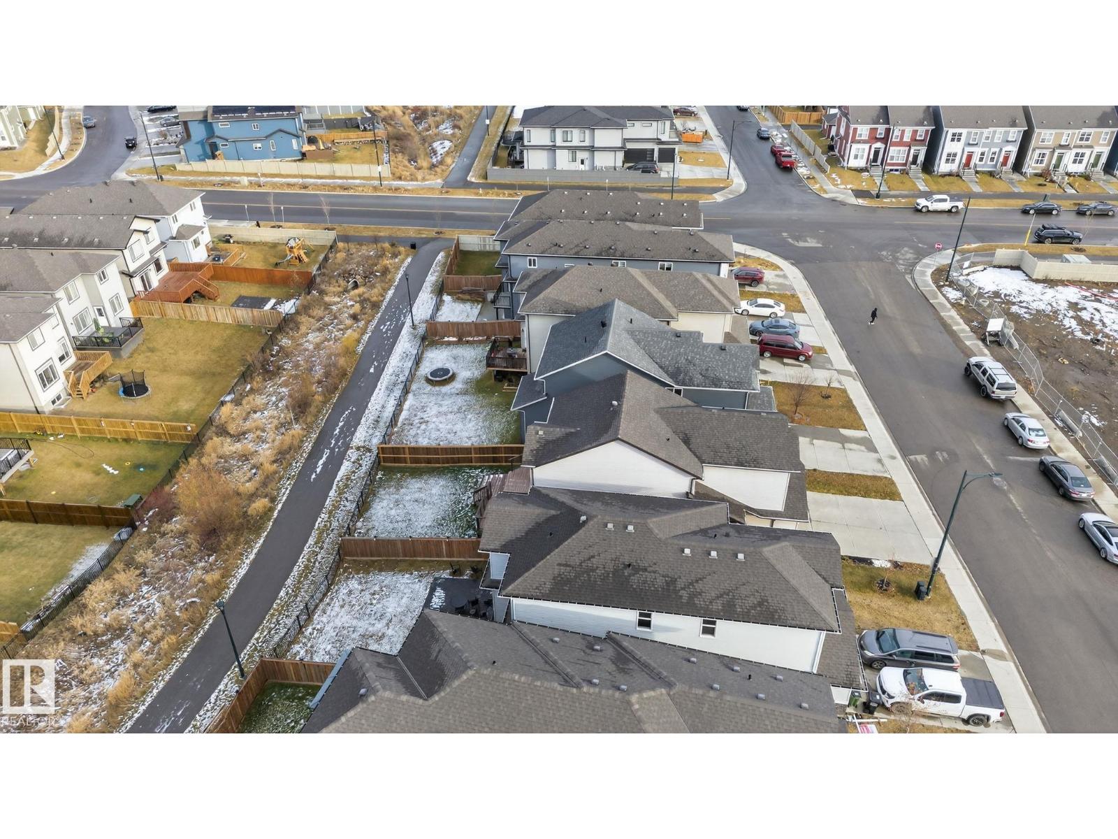 3319 8 St Nw, Edmonton, Alberta  T6T 1A4 - Photo 3 - E4466231