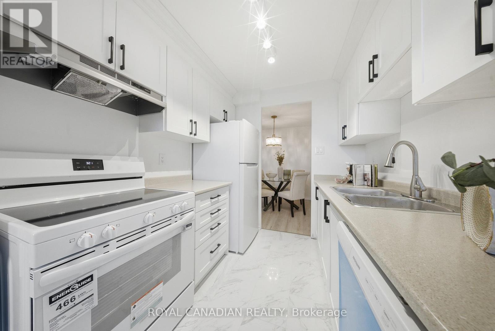 512 - 3 Lisa Street, Brampton, Ontario  L6T 4A2 - Photo 10 - W12563698