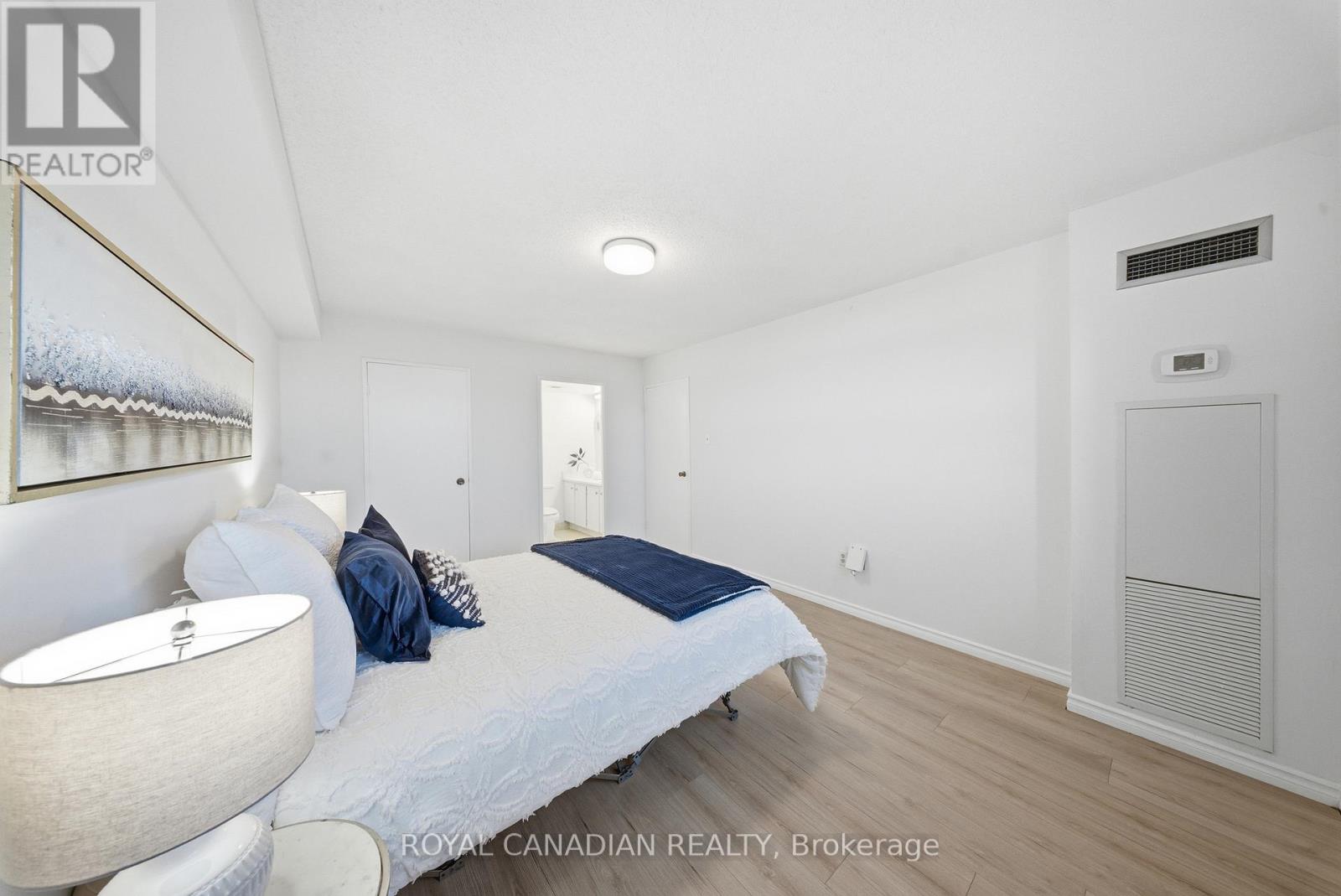 512 - 3 Lisa Street, Brampton, Ontario  L6T 4A2 - Photo 14 - W12563698