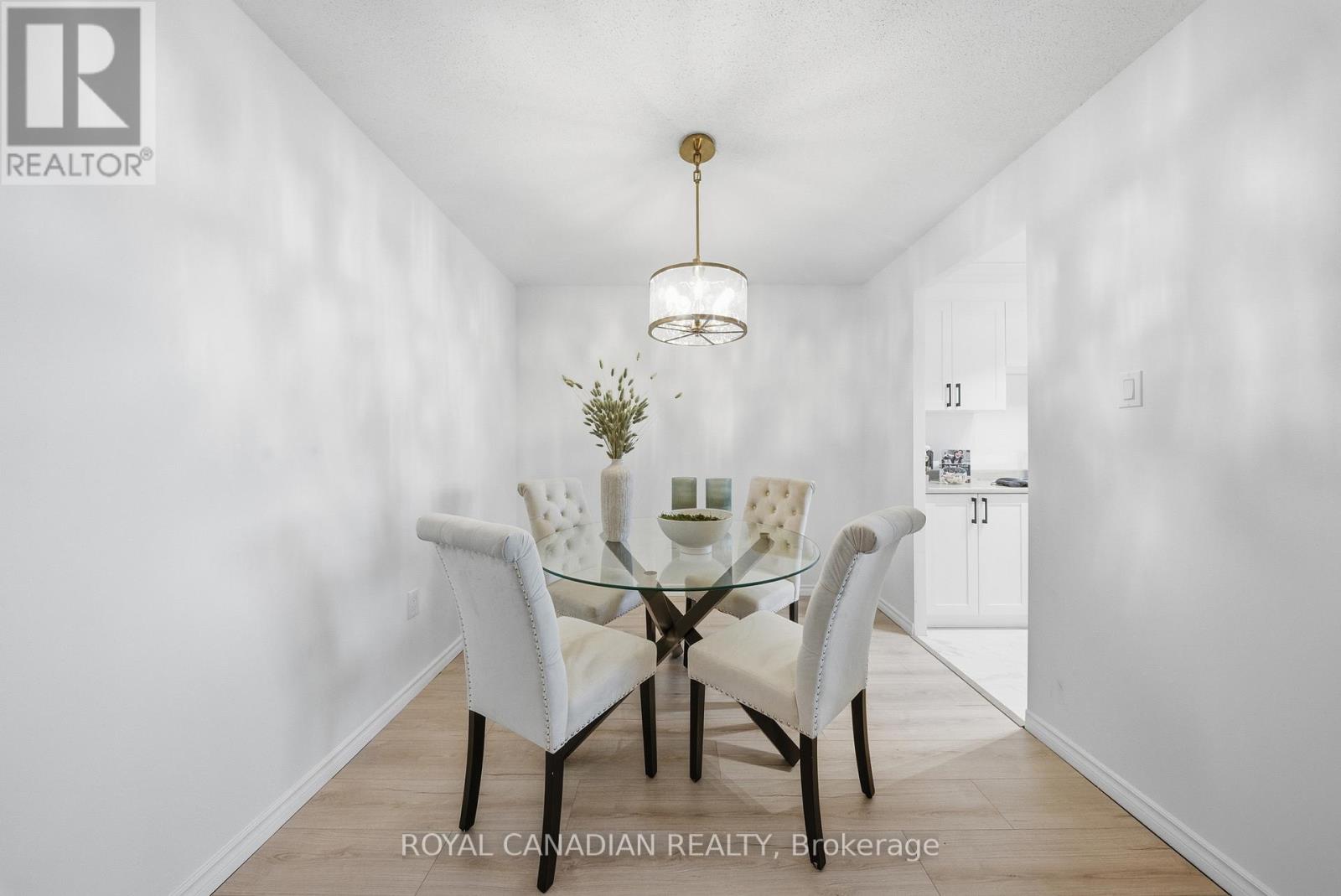 512 - 3 Lisa Street, Brampton, Ontario  L6T 4A2 - Photo 8 - W12563698