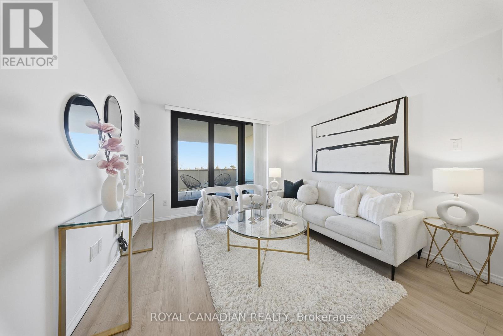 512 - 3 Lisa Street, Brampton, Ontario  L6T 4A2 - Photo 5 - W12563698