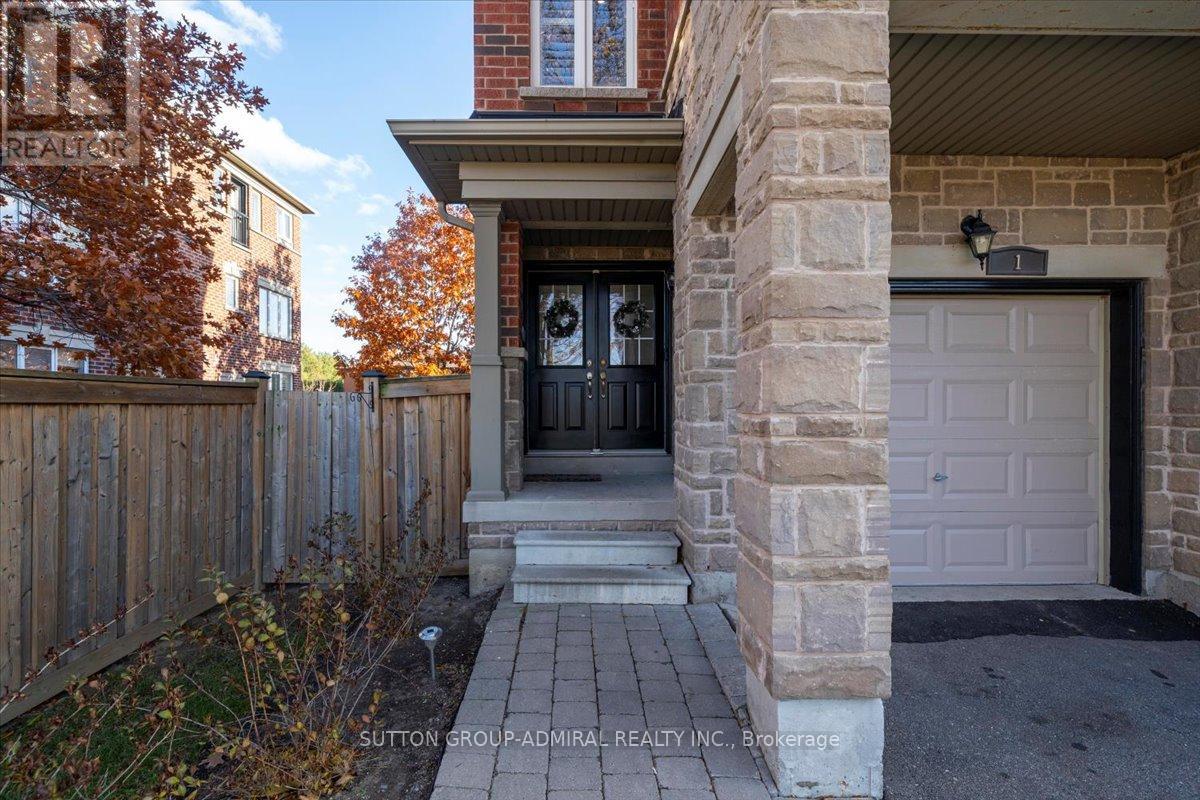 1 - 2600 Glengarry Road, Mississauga, Ontario  L5C 0A2 - Photo 2 - W12564332
