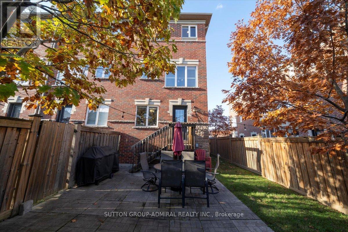 1 - 2600 Glengarry Road, Mississauga, Ontario  L5C 0A2 - Photo 32 - W12564332