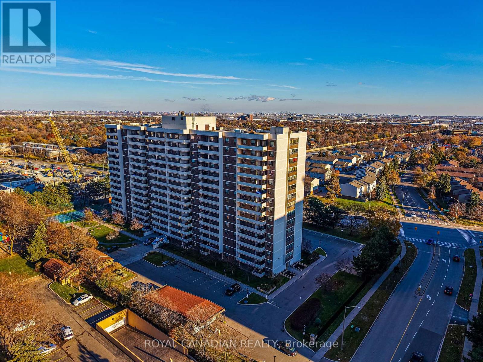 512 - 3 Lisa Street, Brampton, Ontario  L6T 4A2 - Photo 41 - W12563698