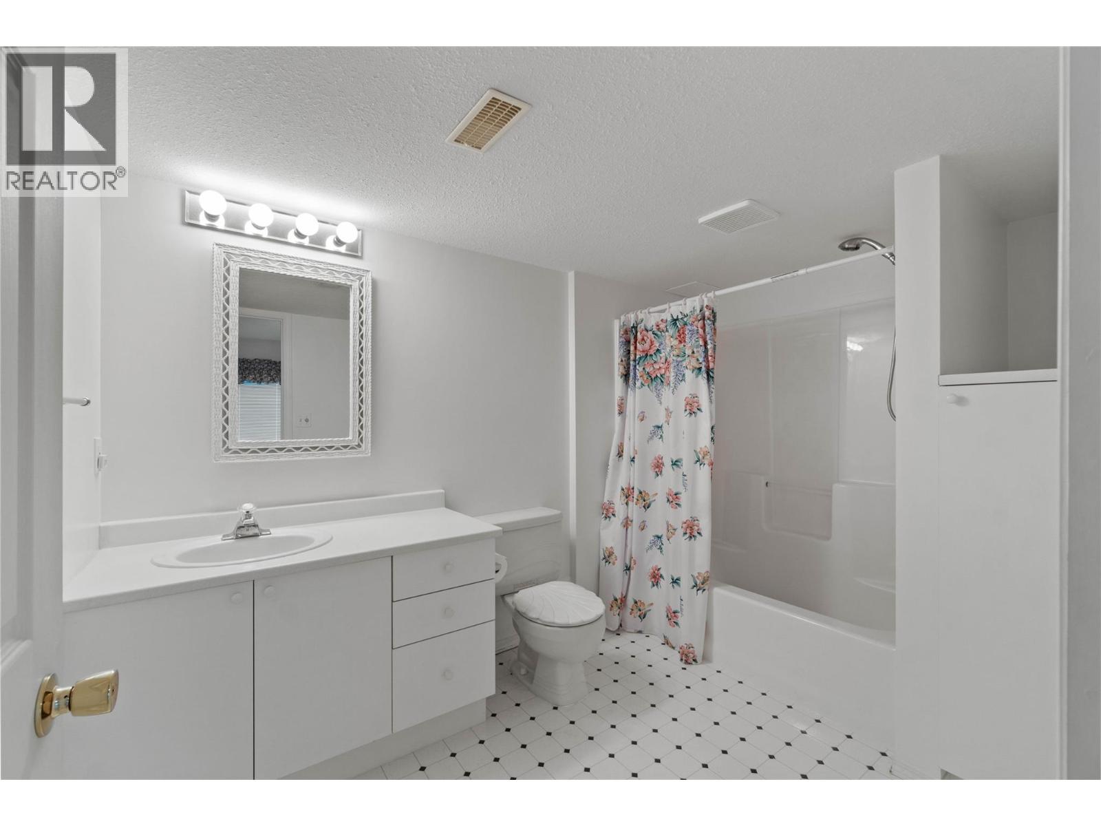 2022 PACIFIC Way Unit# 27 Kamloops Photo 37