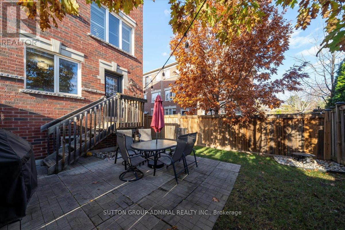 1 - 2600 Glengarry Road, Mississauga, Ontario  L5C 0A2 - Photo 30 - W12564332