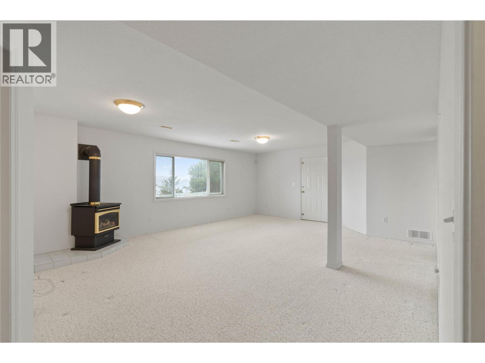 2022 PACIFIC Way Unit# 27 Kamloops Photo 4