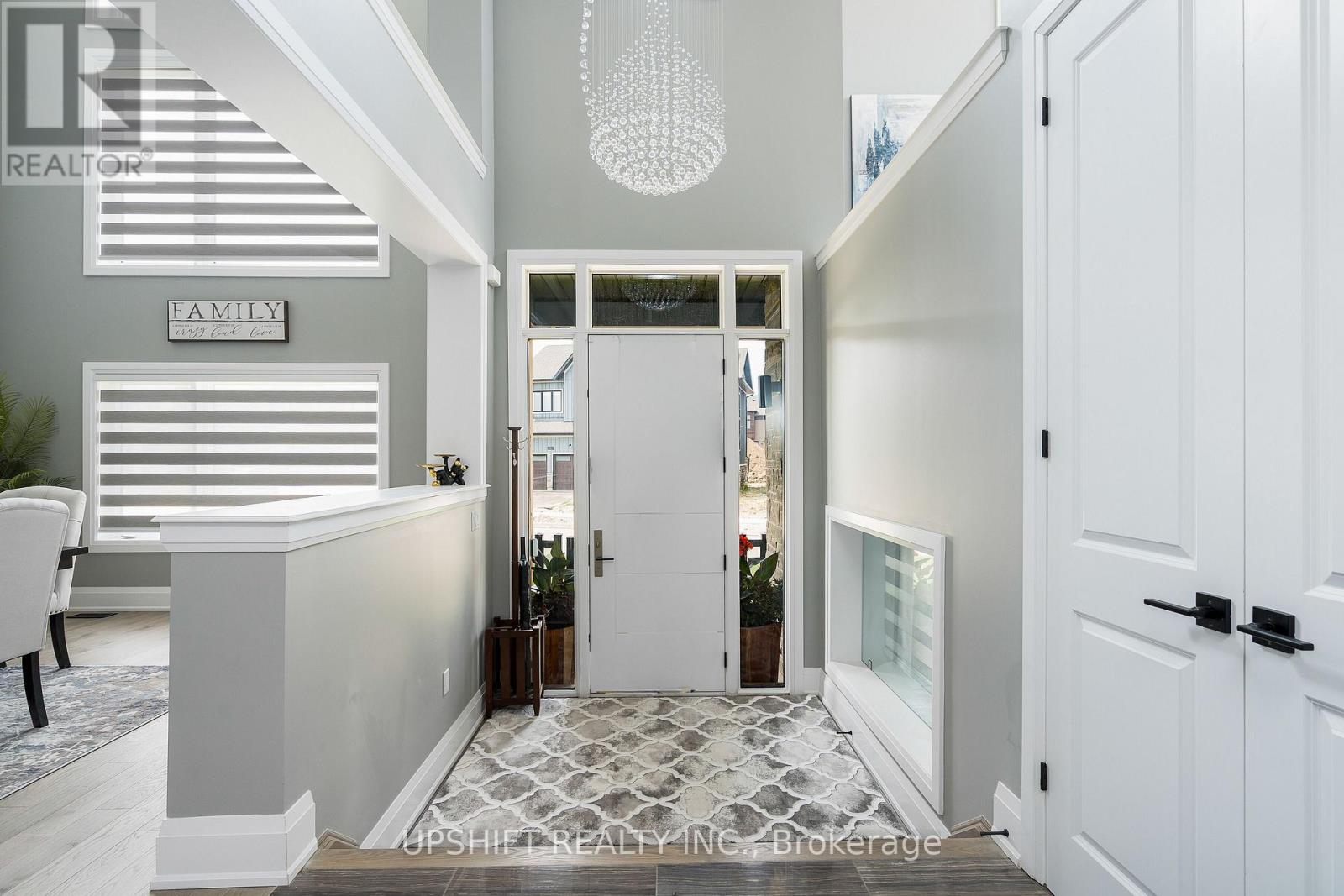 141 Springside Crescent, Blue Mountains, Ontario  L9Y 0V1 - Photo 3 - X12447322