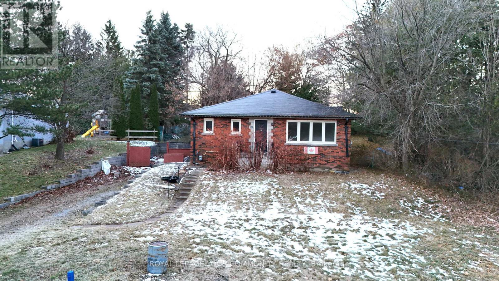 79 Muirhead Crescent, Richmond Hill, Ontario L4E 3M7 - Photo 10 - N12564682