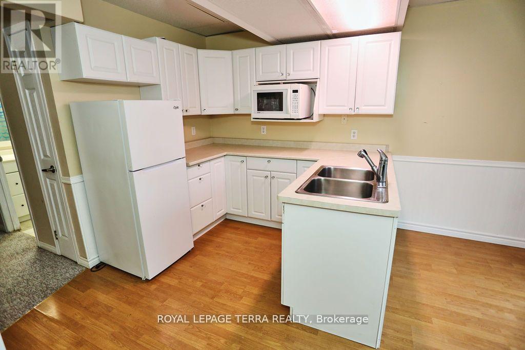 45 Peregrine Road, Barrie, Ontario  L4M 6R1 - Photo 35 - S12564636