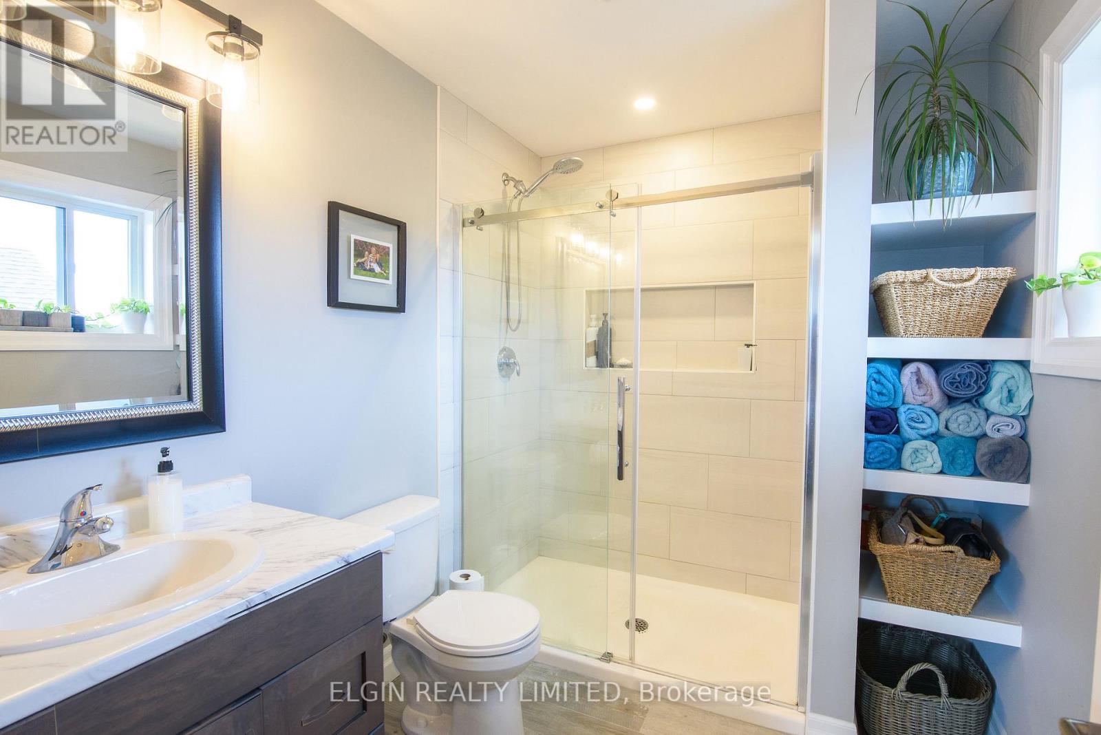 8 Auburn Drive, St. Thomas, Ontario  N5R 0K2 - Photo 13 - X12562930