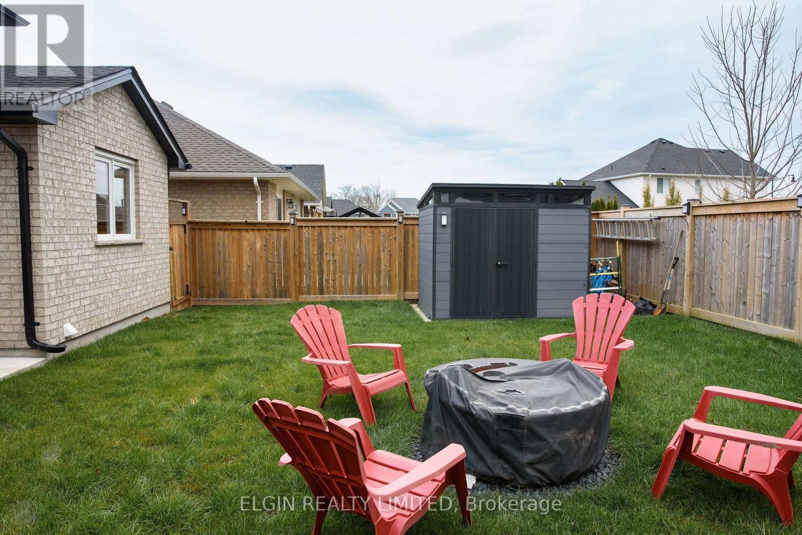 8 Auburn Drive, St. Thomas, Ontario  N5R 0K2 - Photo 32 - X12562930