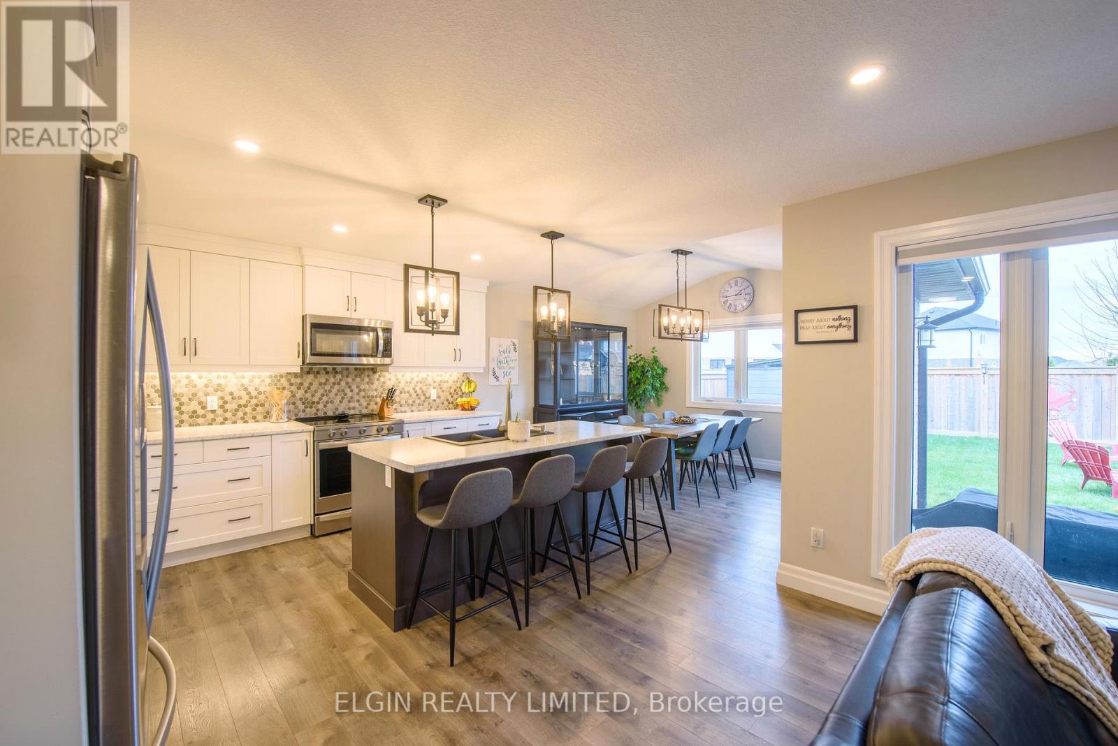 8 Auburn Drive, St. Thomas, Ontario  N5R 0K2 - Photo 6 - X12562930