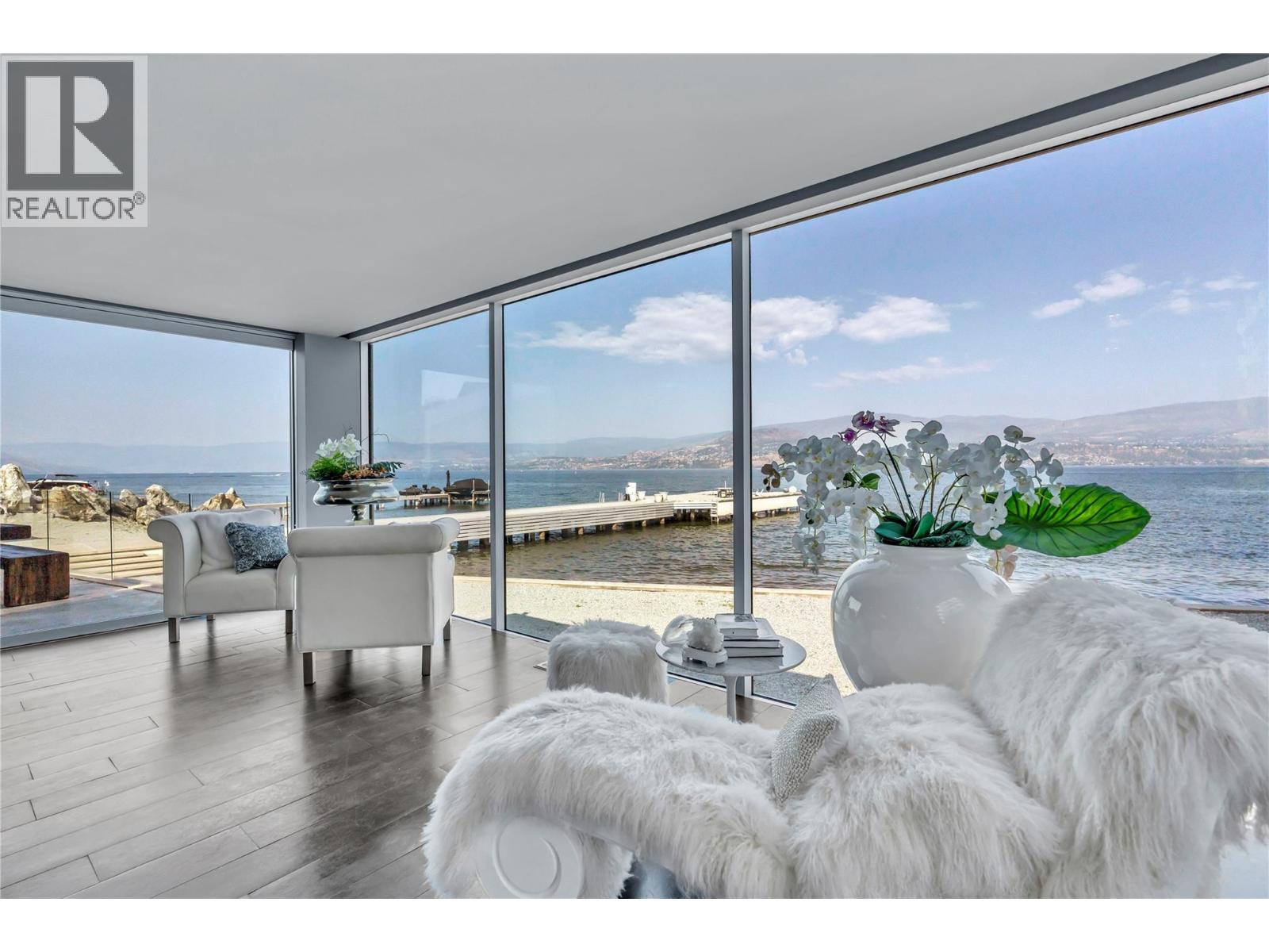 4358 Hobson Road, Kelowna, British Columbia  V1W 1Y3 - Photo 3 - 10369003