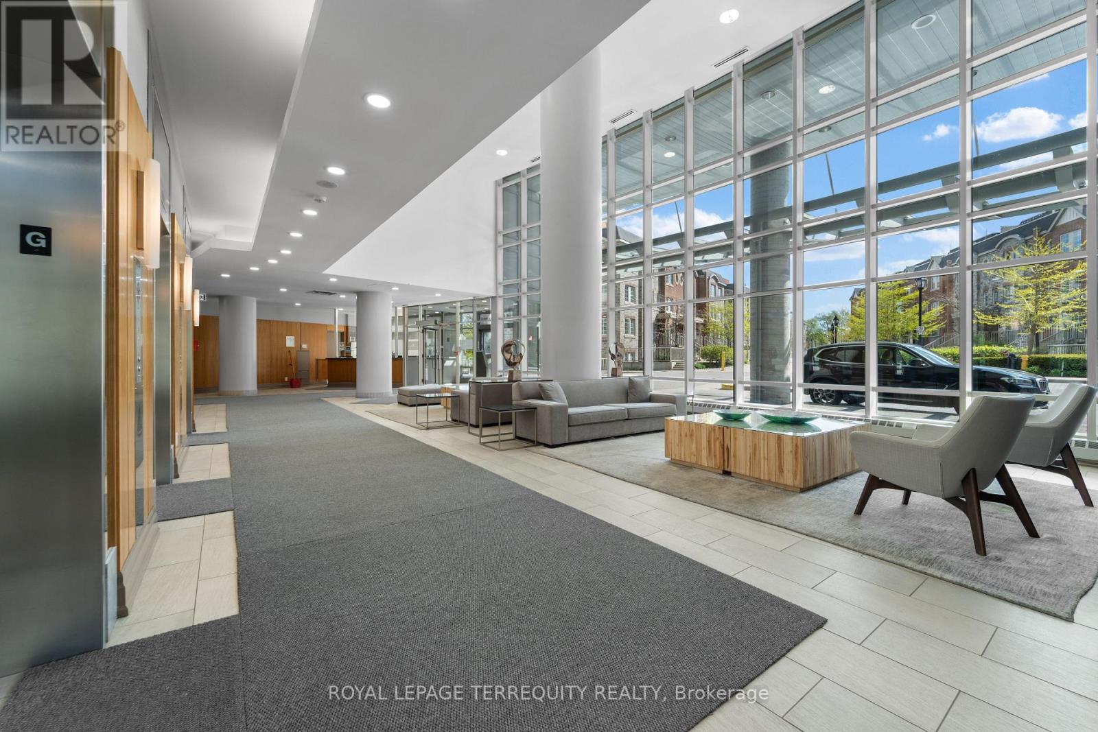 1210 - 15 Windermere Avenue, Toronto, Ontario  M6S 5A2 - Photo 32 - W12564626