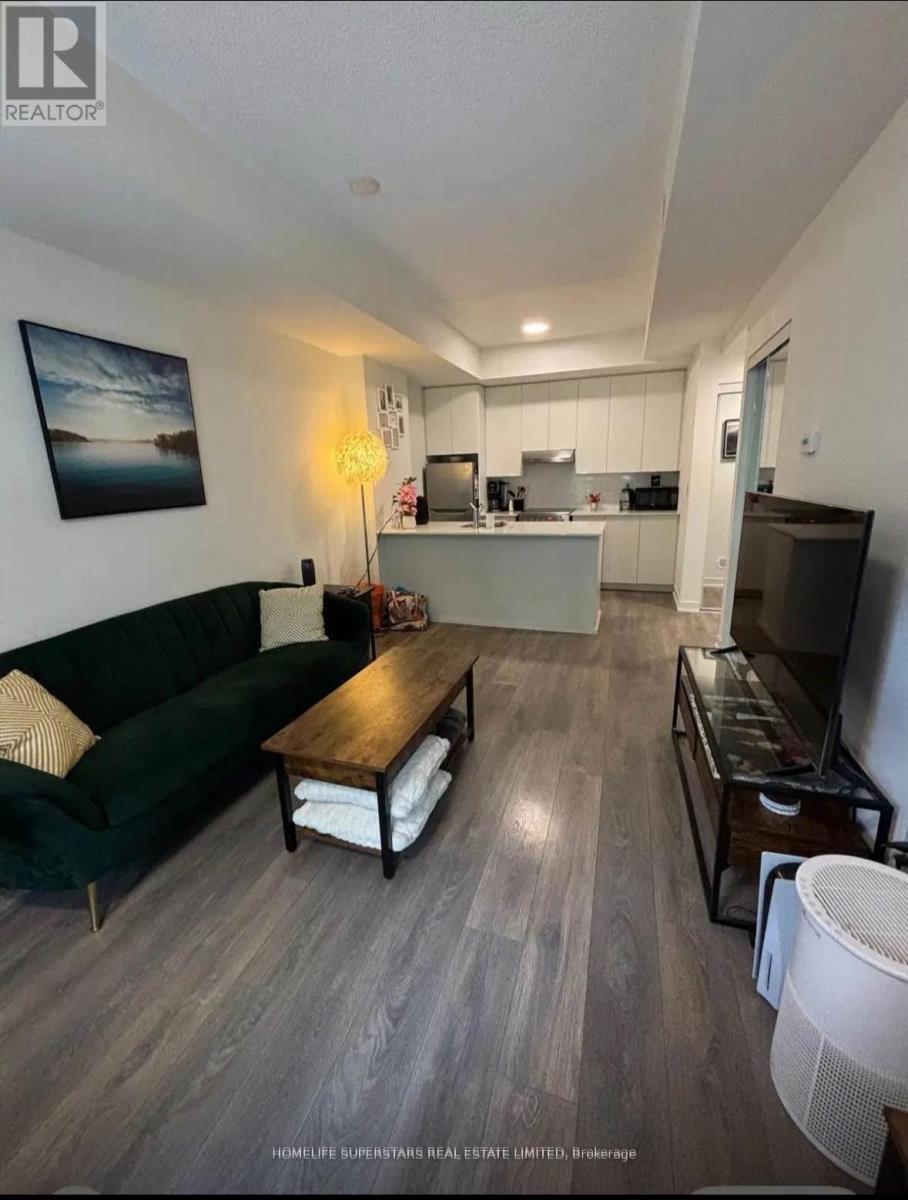 B104 - 150 Canon Jackson Drive E, Toronto, Ontario  M6M 0B7 - Photo 2 - W12564634