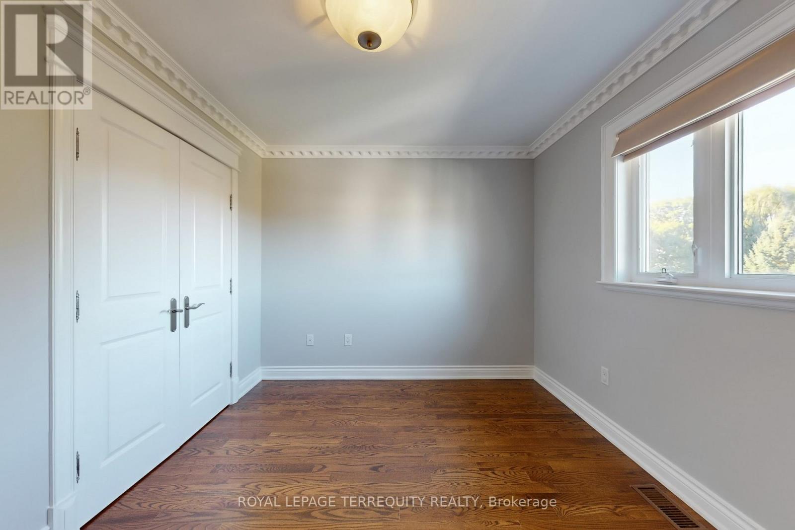 12 Highland Hill, Toronto, Ontario  M6A 2P8 - Photo 34 - W12564640