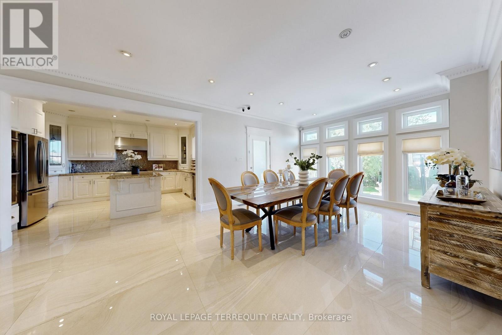 12 Highland Hill, Toronto, Ontario  M6A 2P8 - Photo 8 - W12564640