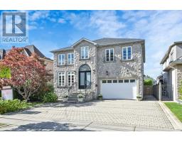 12 HIGHLAND HILL, Toronto, Ontario