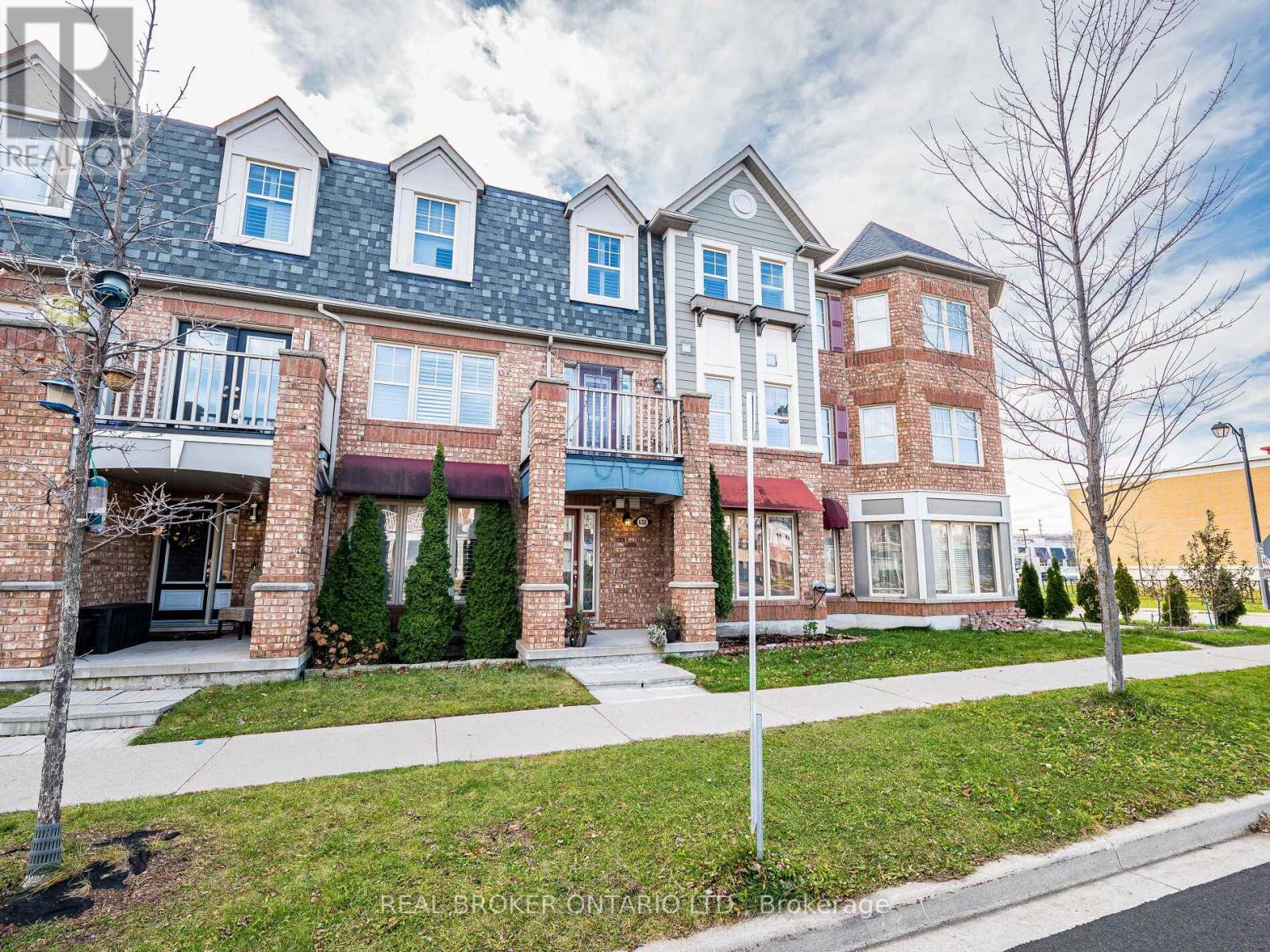 632 Scott Boulevard, Milton, Ontario  L9T 0P2 - Photo 2 - W12564680