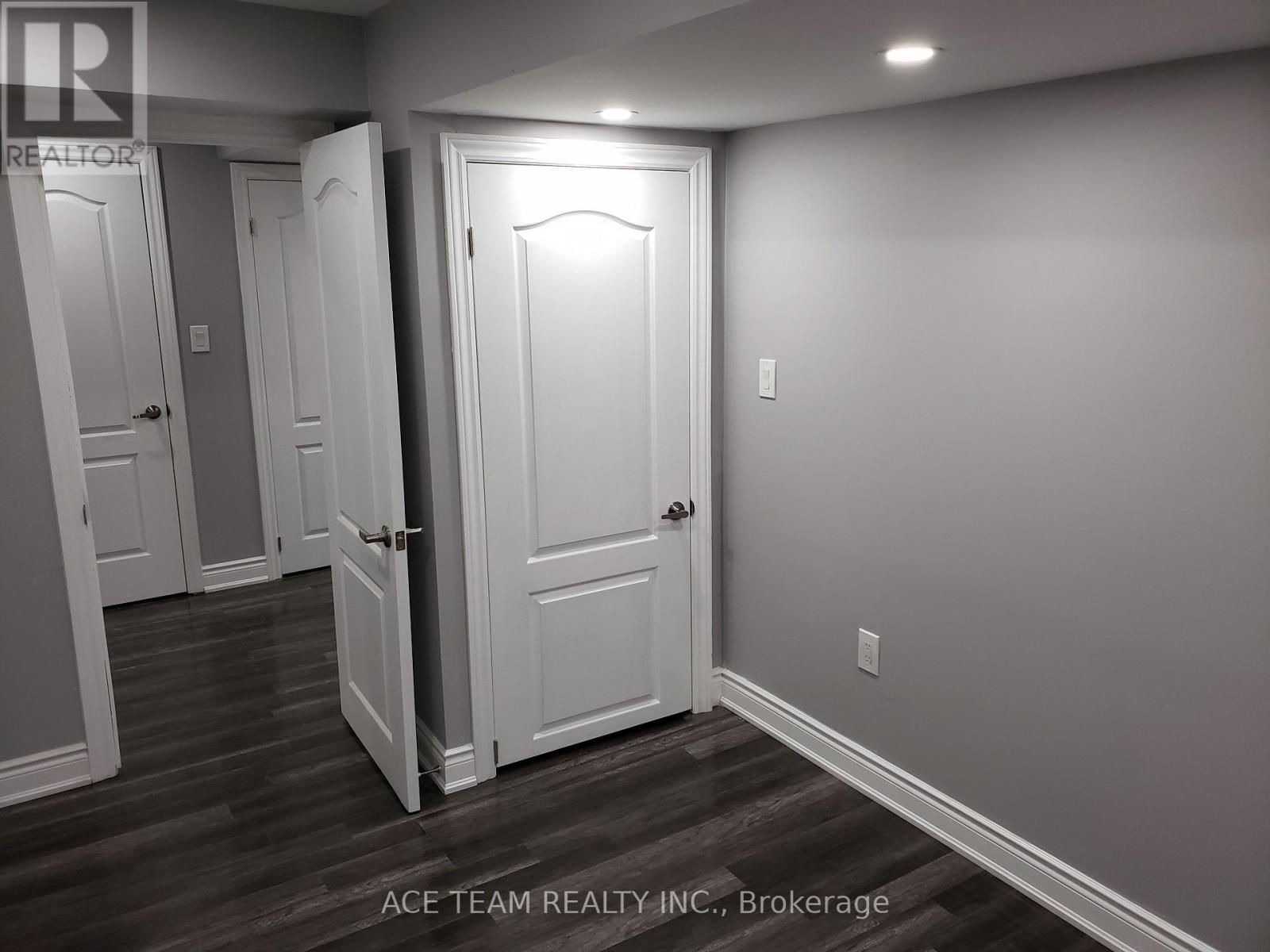 Bsmt - 64 Valleyway Drive, Brampton, Ontario  L6A 1K6 - Photo 13 - W12564690