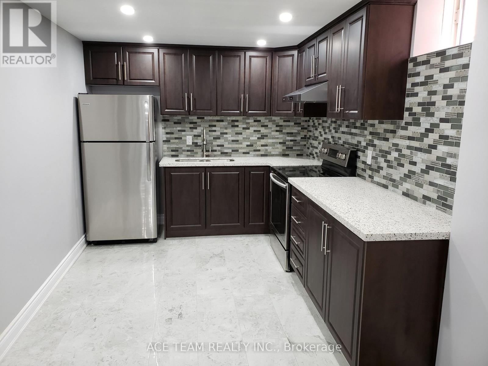 Bsmt - 64 Valleyway Drive, Brampton, Ontario  L6A 1K6 - Photo 2 - W12564690