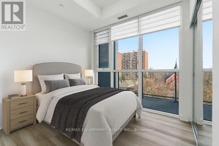 404 - 2007 James Street, Burlington, Ontario  L7R 0G7 - Photo 25 - W12564692