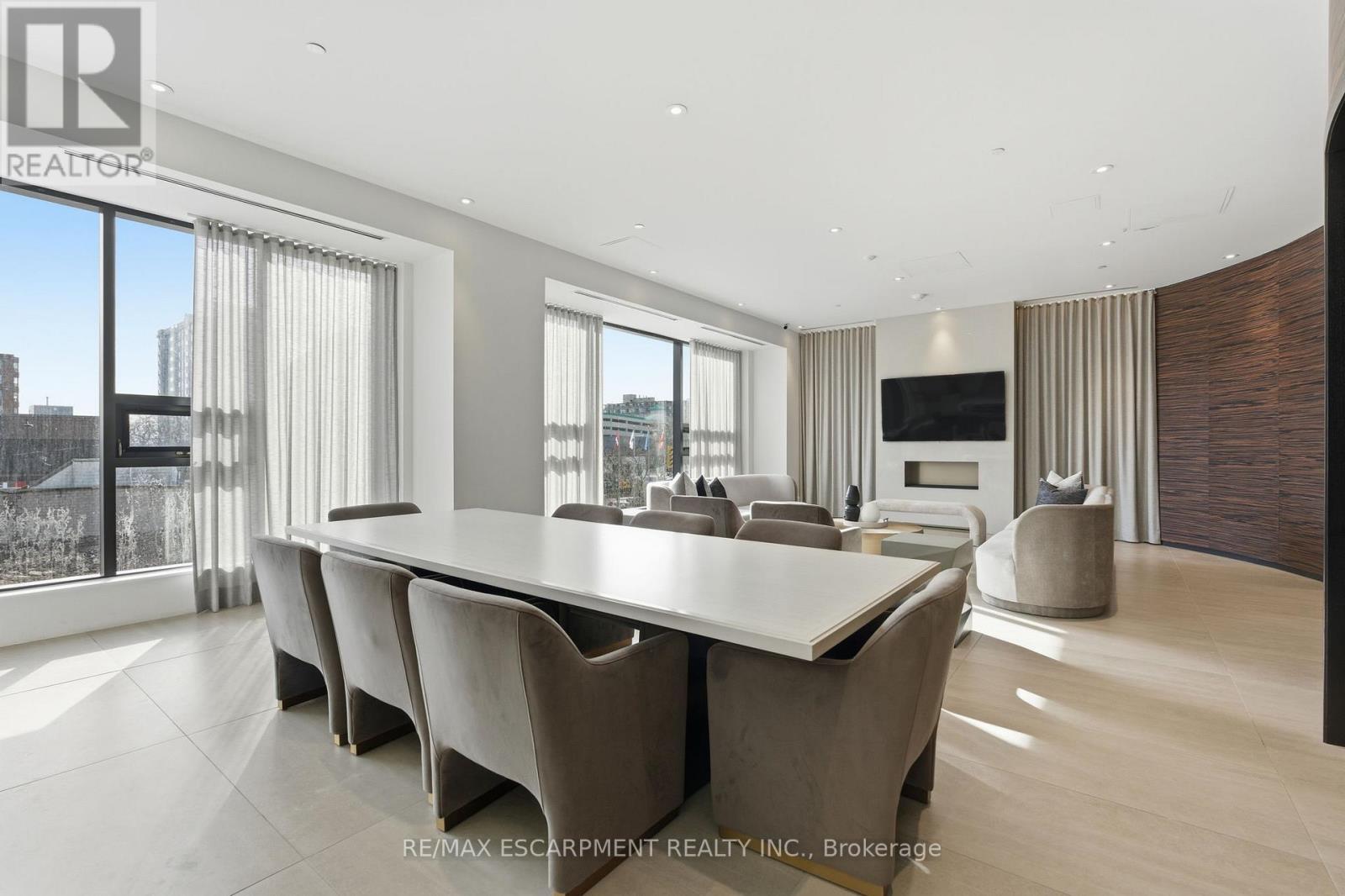 404 - 2007 James Street, Burlington, Ontario  L7R 0G7 - Photo 35 - W12564692