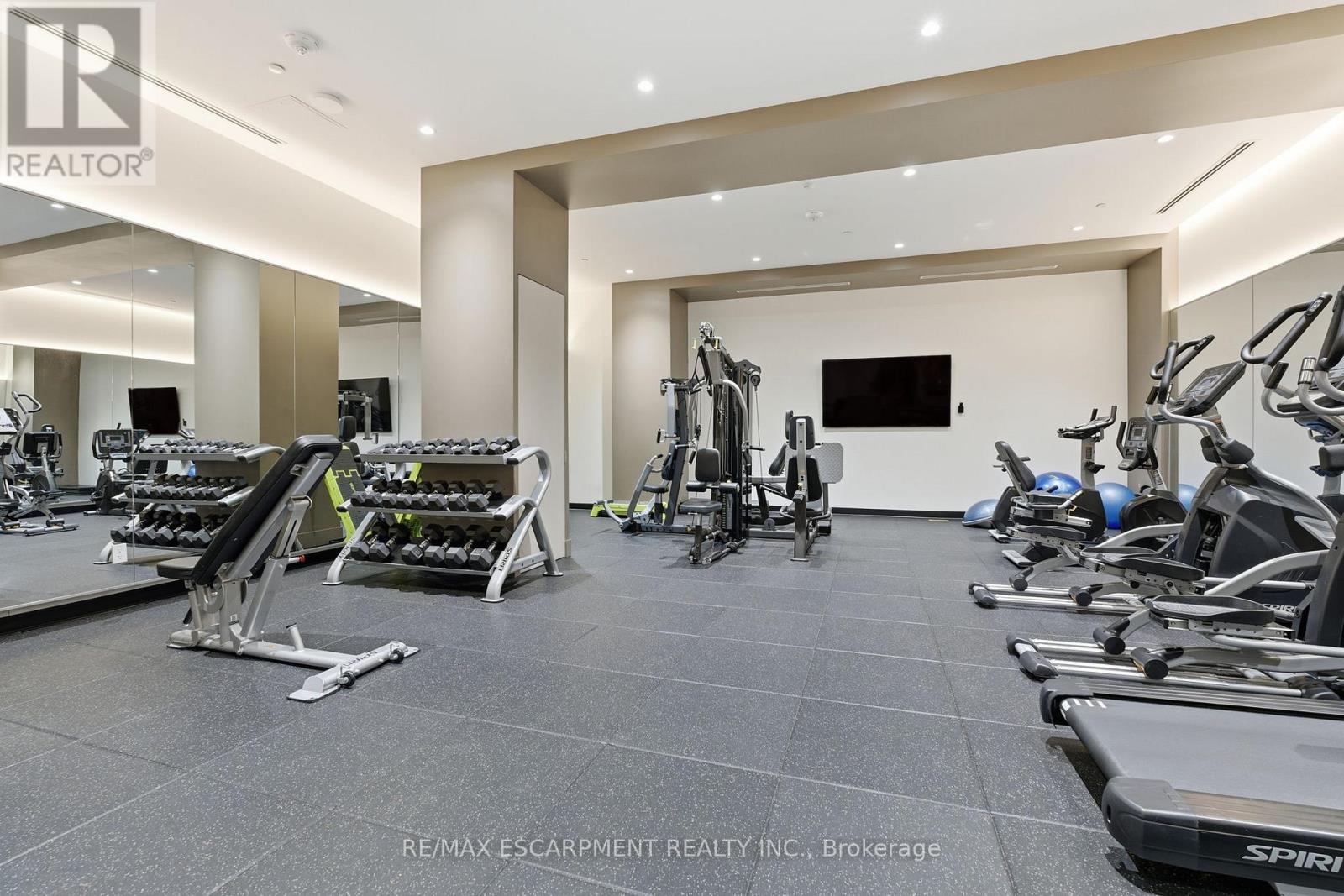 404 - 2007 James Street, Burlington, Ontario  L7R 0G7 - Photo 40 - W12564692