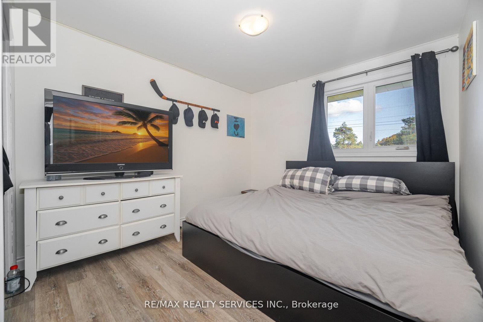 32 Caledon Street, Caledon, Ontario  L7K 0E2 - Photo 16 - W12564722