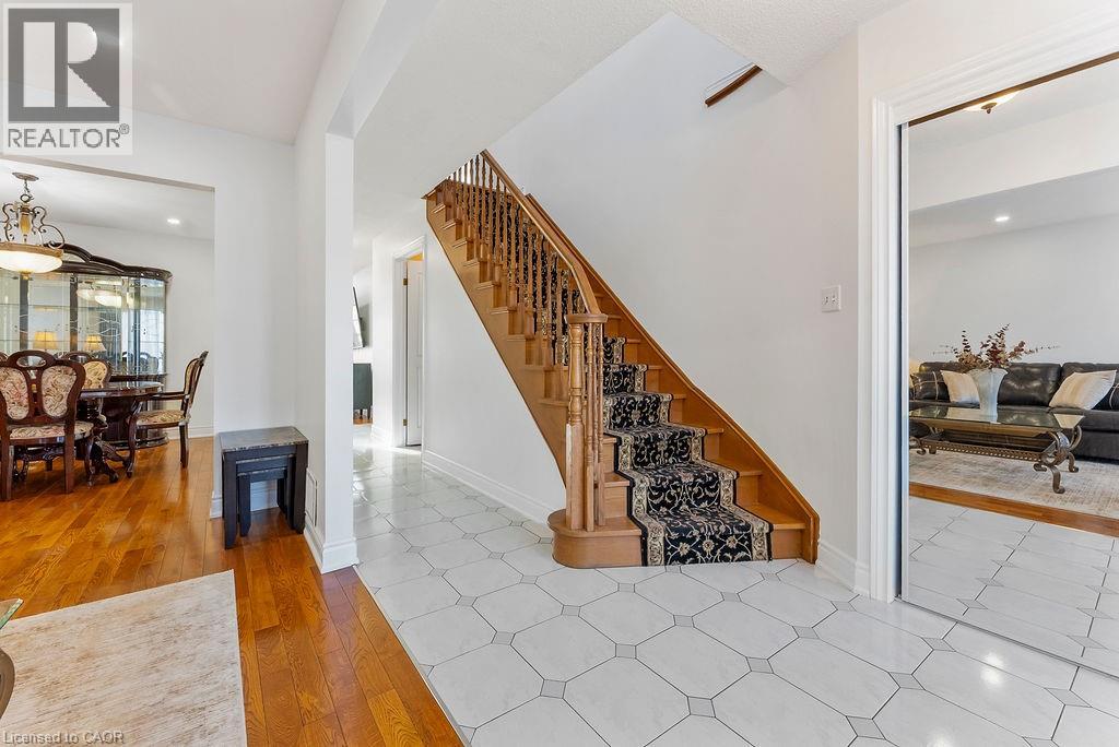 113 Greenshire Drive, Hamilton, Ontario  L9C 7G5 - Photo 25 - 40789670