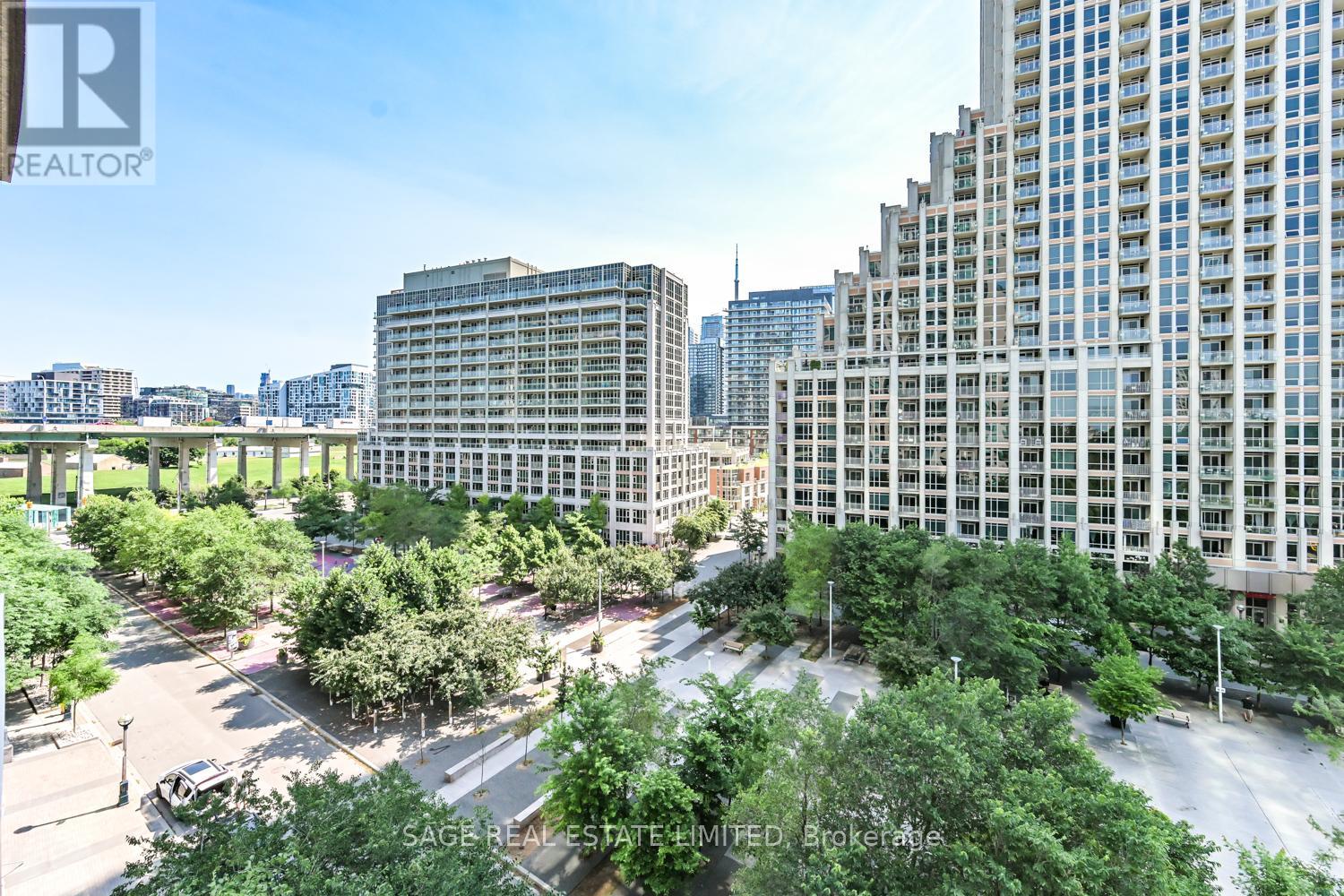 702 - 215 Fort York Boulevard, Toronto, Ontario M5V 4A2 - Photo 27 - C12375320