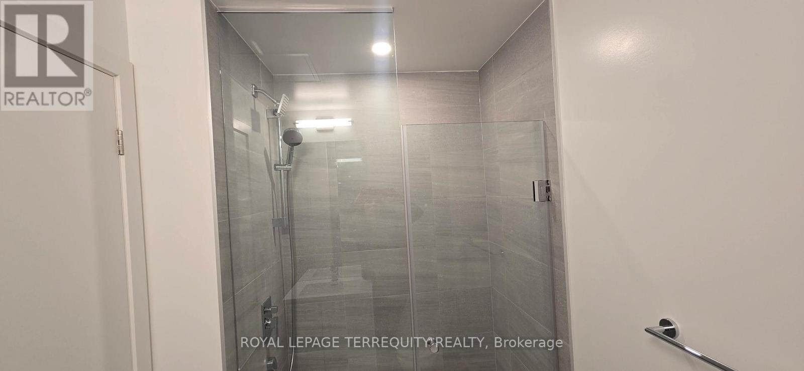 1015 - 1 Quarrington Lane, Toronto, Ontario  M3C 1H7 - Photo 22 - C12562144