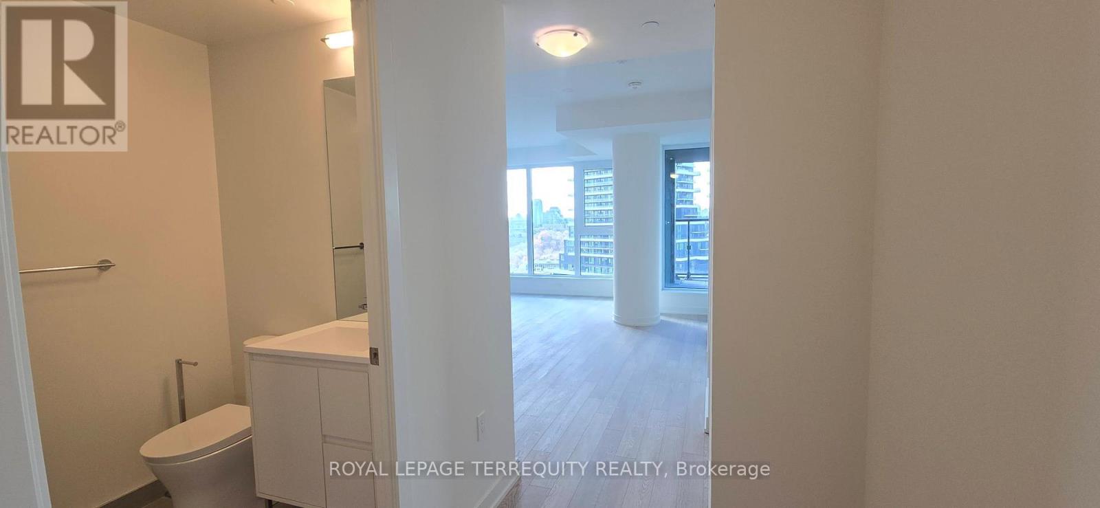 1015 - 1 Quarrington Lane, Toronto, Ontario  M3C 1H7 - Photo 6 - C12562144