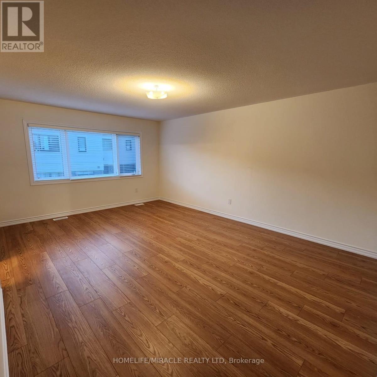 35 Tamworth Terrace, Barrie, Ontario L9J 0W5 - Photo 11 - S12561716