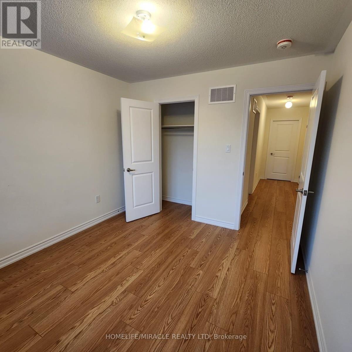 35 Tamworth Terrace, Barrie, Ontario L9J 0W5 - Photo 16 - S12561716