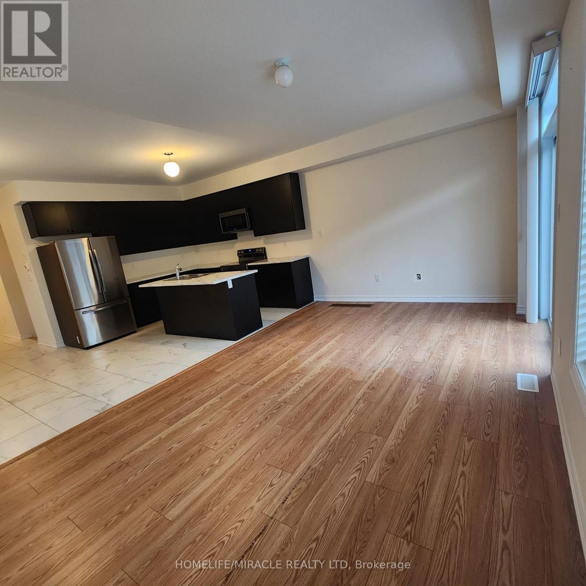 35 Tamworth Terrace, Barrie, Ontario L9J 0W5 - Photo 21 - S12561716