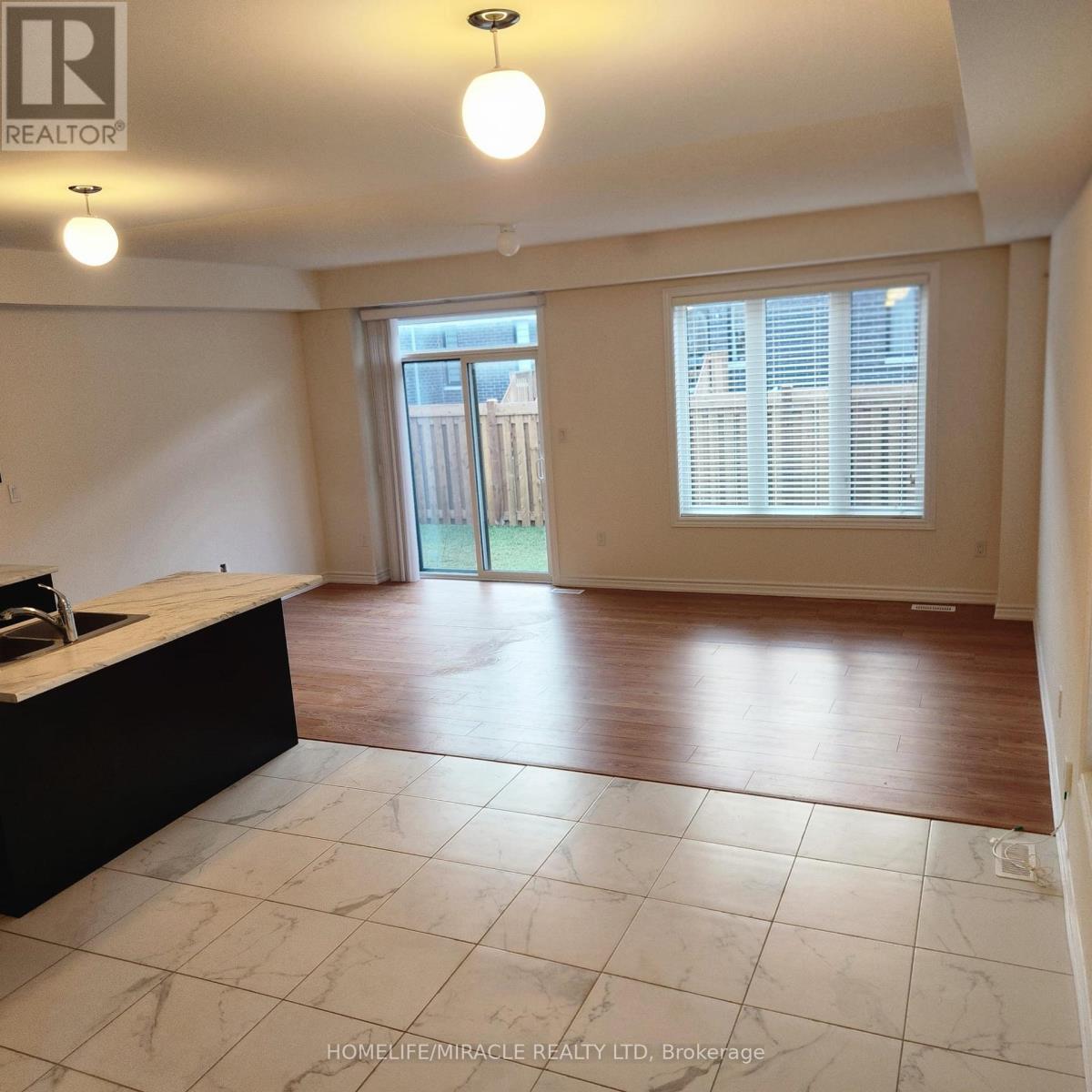 35 Tamworth Terrace, Barrie, Ontario L9J 0W5 - Photo 13 - S12561716